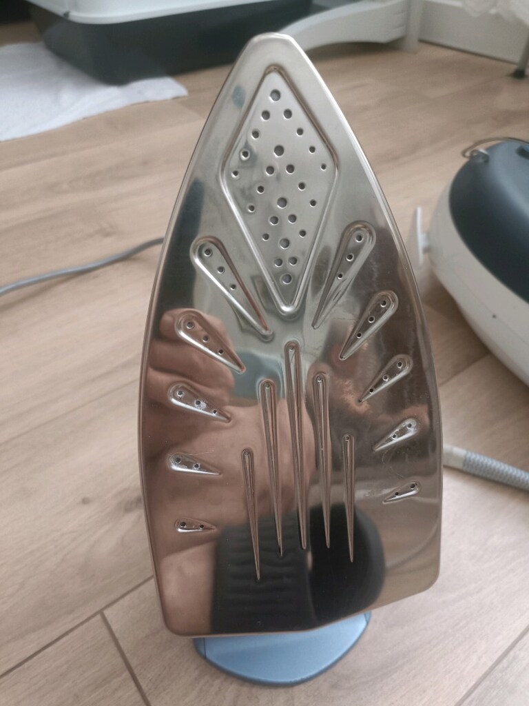 Delonghi buhar kazanlı ütü - 3
