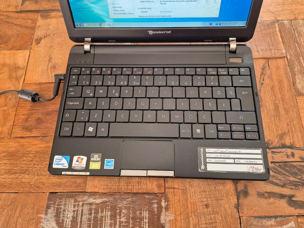 Packard Bell Dot Serisi Netbook - 8