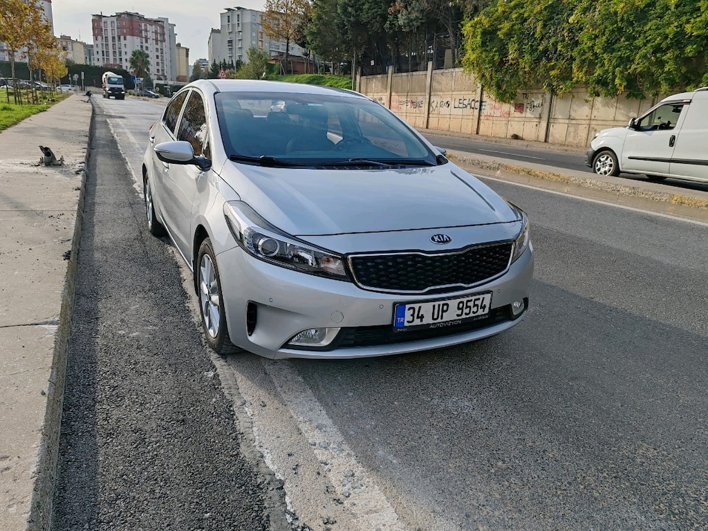 Temiz Kia Cerato - 2
