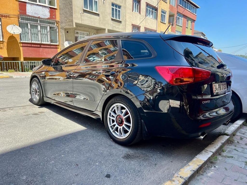 KİA CEED 1.6 CRDİ 136 HP 2015 DİZEL OTOMATİK DEĞİŞENSİZ - 2