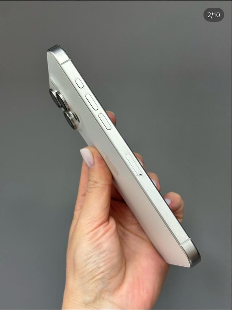 iPhone 15 Pro Max 256 GB Beyaz - 2