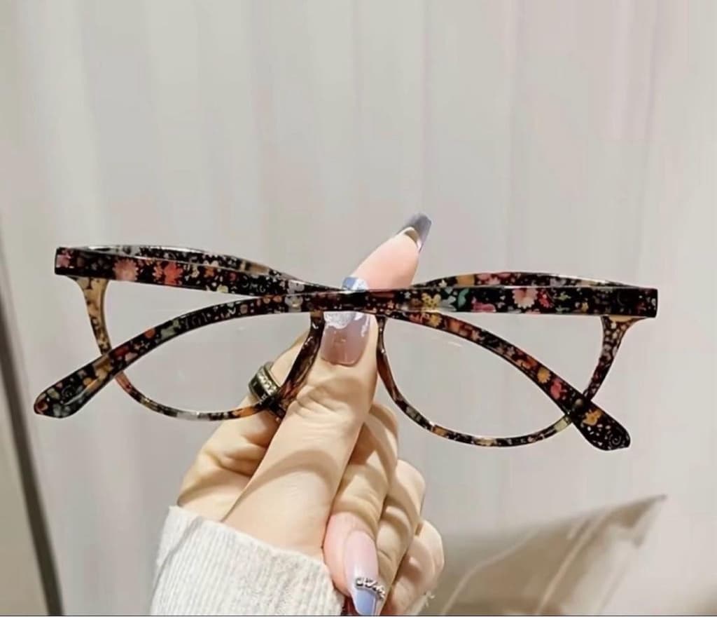 Çok Şık Cat Eye Model Bayan Okuma Gözlüğü - 3
