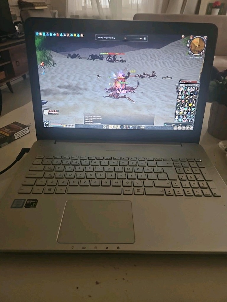 ASUS i7 LAPTOP | 500GB SSD | TEMİZ | OYUNCU LAPTOPU 16GB RAM 4GB KARTI - 9