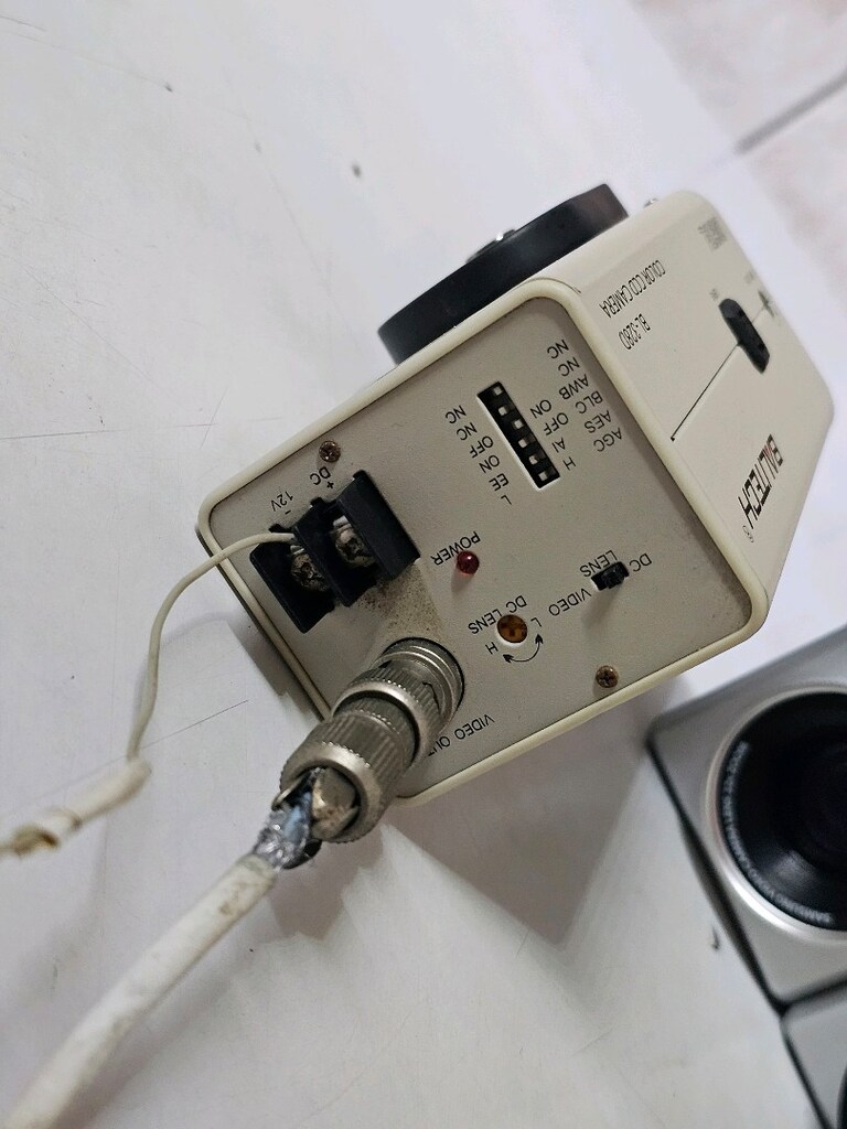 3 Adet Samsung Güvenlik Kamerası - 2