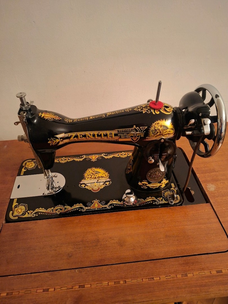Zenith Masalı Dikiş Makinesi - 5
