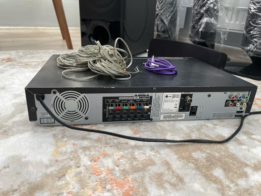 LG 5.1 850W Ev Sinema Sistemi | Kule Hoparlörlü | Komple Set - 2