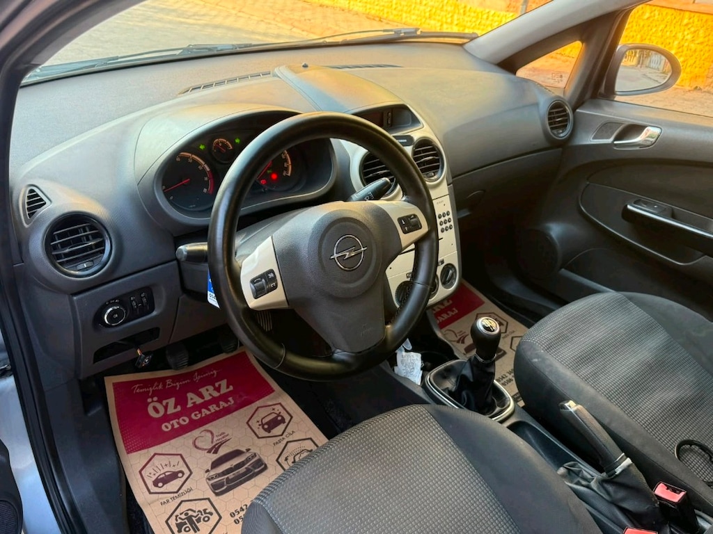 Opel Corsa 1.2 - 5