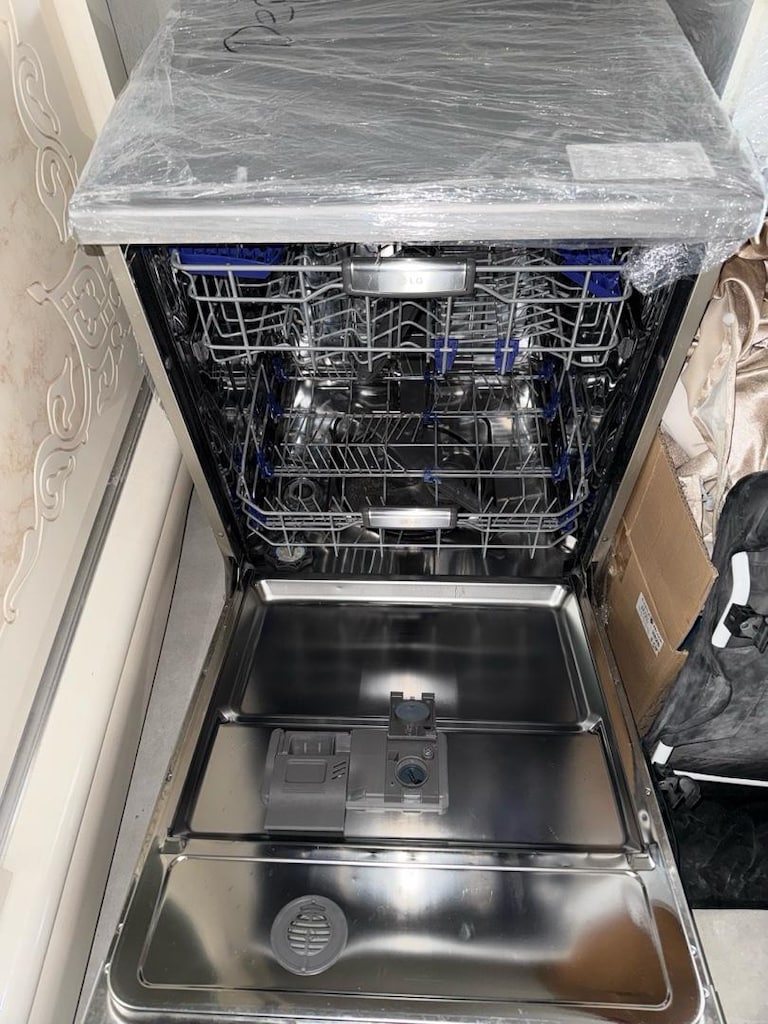 LG D1442CF Inox Bulaşık Makinesi – Temiz ve Sorunsuz - 4