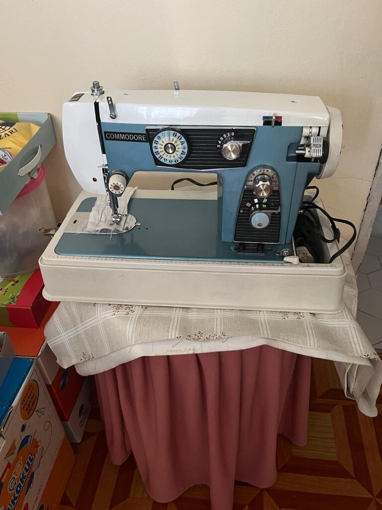 Dikiş makinesi Commodore Japon Vintage Dikiş – Orijinal Çantalı - 3