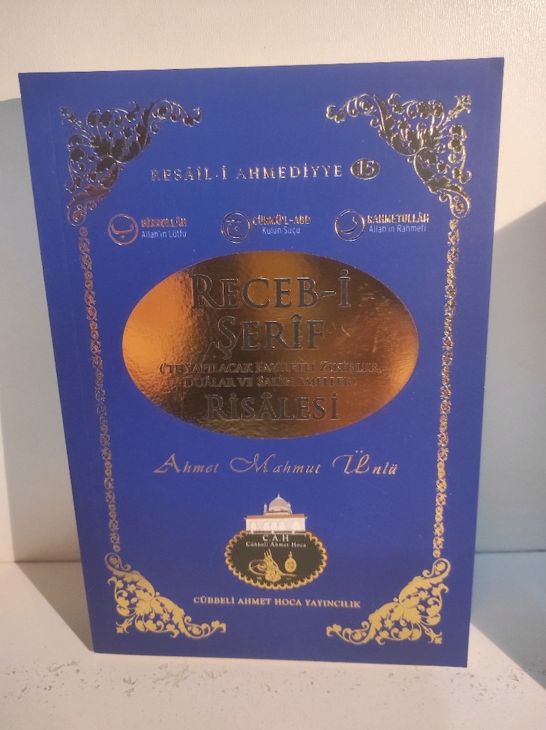 Ahmet Mahmut Ünlü 16 kitap ve bir hafız boy kuran - 12