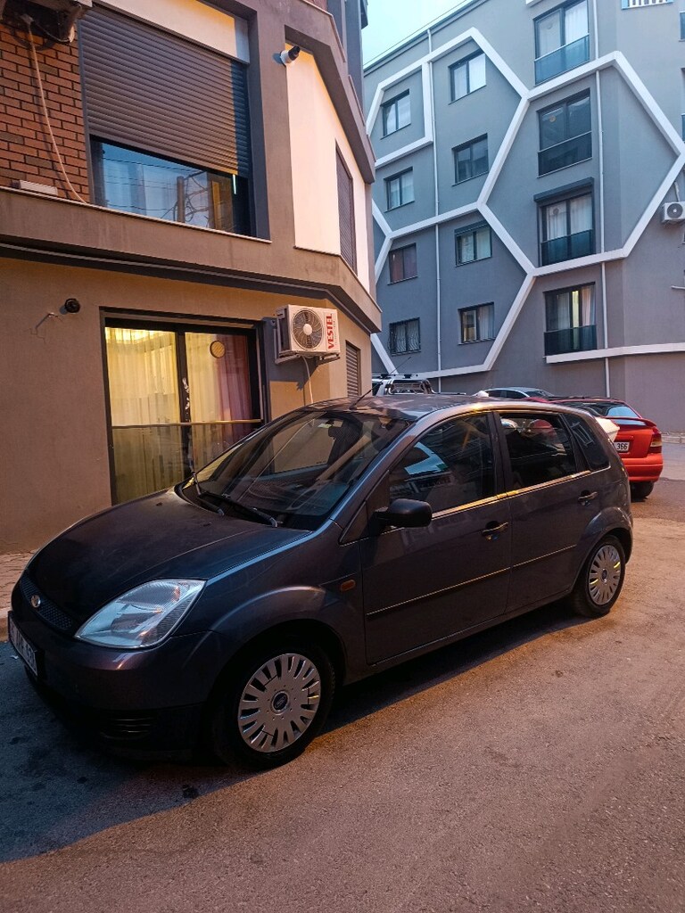 Sahibinden Değişensiz Otomatik Ford Fiesta Klimalı 1.4 Dizel 2005 MdL - 4