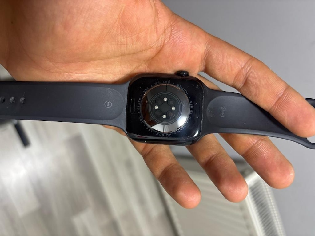 apple watch 11 46mm - 4