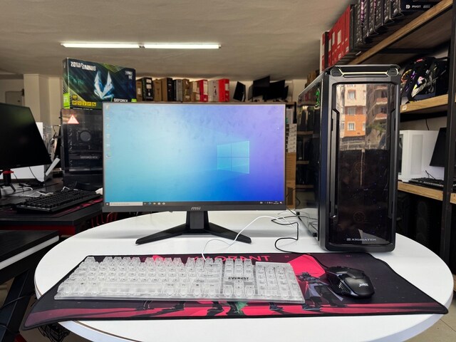 KASA *i5 4590 İŞLEMCİ *8 GB DDR3 RAM *120 GB SSD *GTX 960 2GB E.K