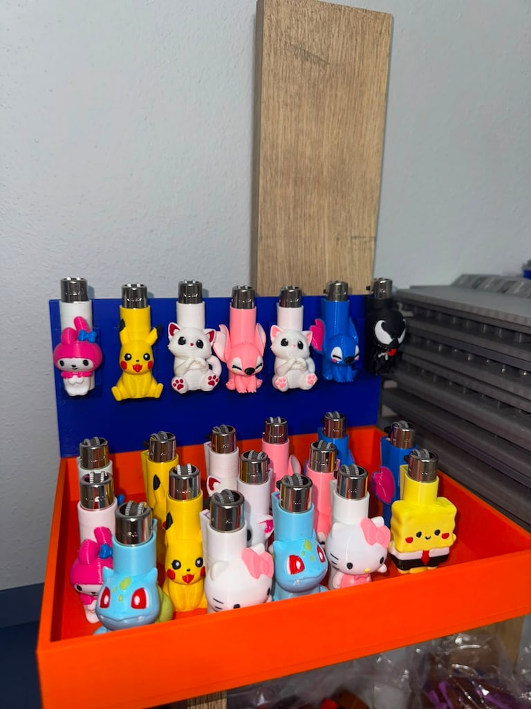 Figürlü Çakmak Seti – 24 Adet + Stand - 2