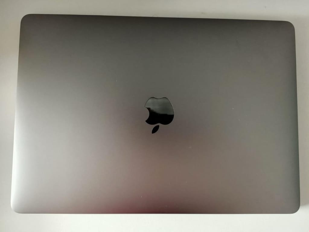 A1706 Macbook Pro Toucbar İ5 İşlemcili - 11