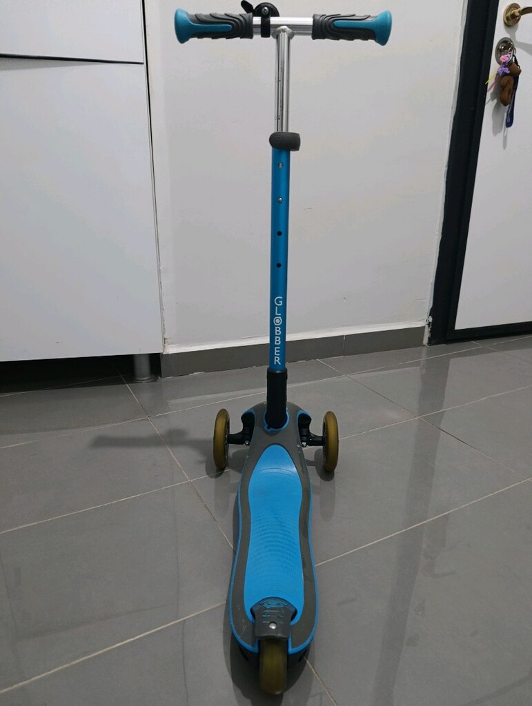 Globber Elite Deluxe Scooter - 4