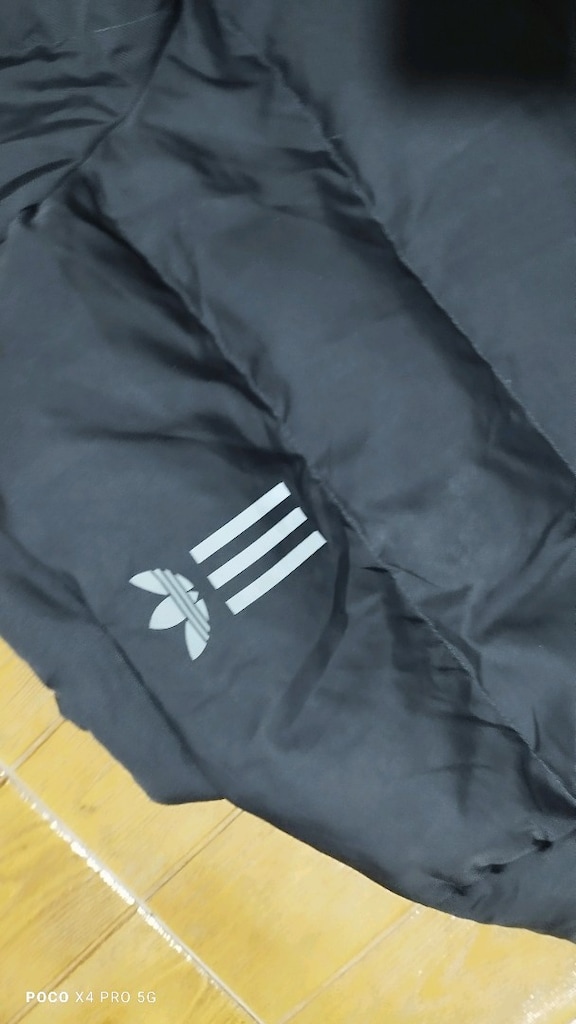 #Adidas mükemmel mont..Sadece iç astarda az sökük var dikilir, - 9