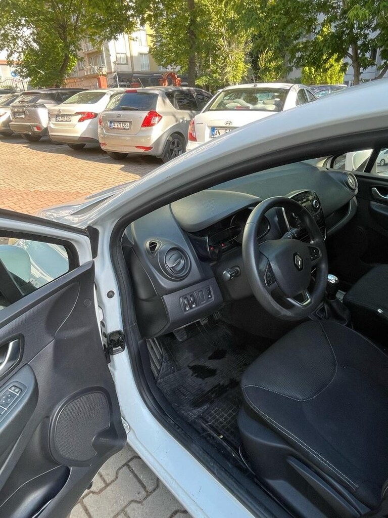 Renault clio 2020 model 0.9 TCe-Joy - 16