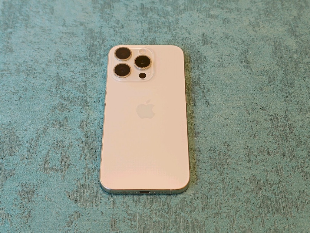 İPHONE 15 PRO 512GB 1 AY APPLE TR GARANTİLİ CİZİKSİZ PİL87 - 2
