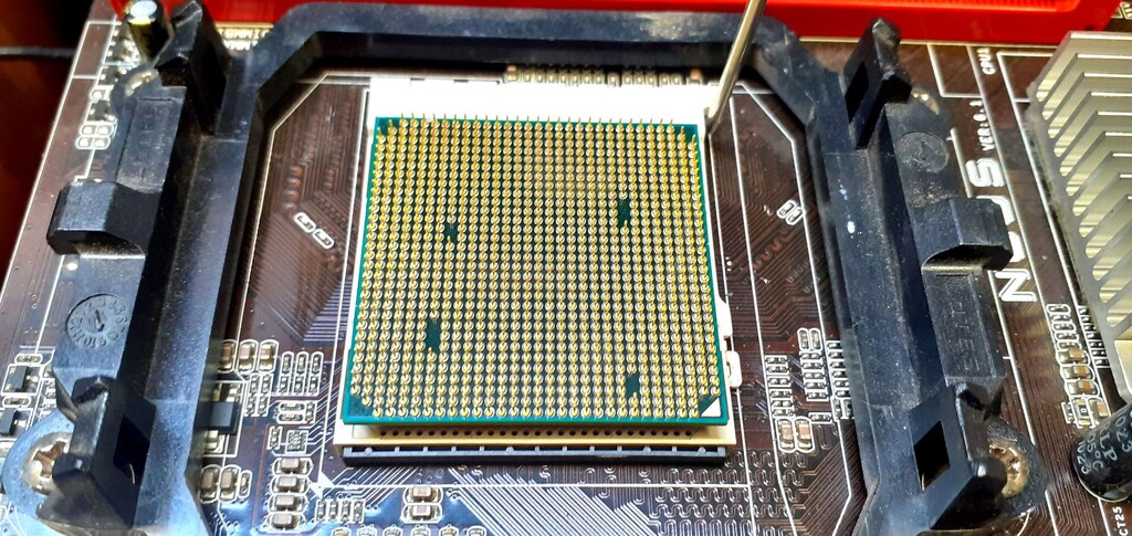 AMD ATHLON II X2 260 CPU-İşlemci 3.2GHz 2MB AM2+/AM3 Socket - 5