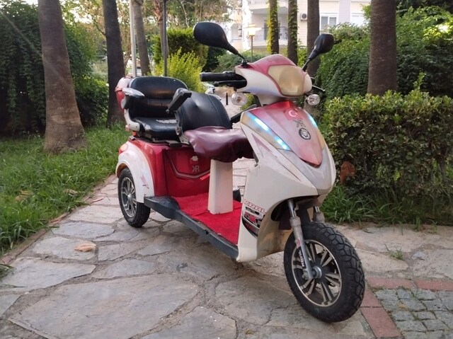 KRAL KR-12 3 Tekerlekli Elektrikli Scooter Ruhsatlı