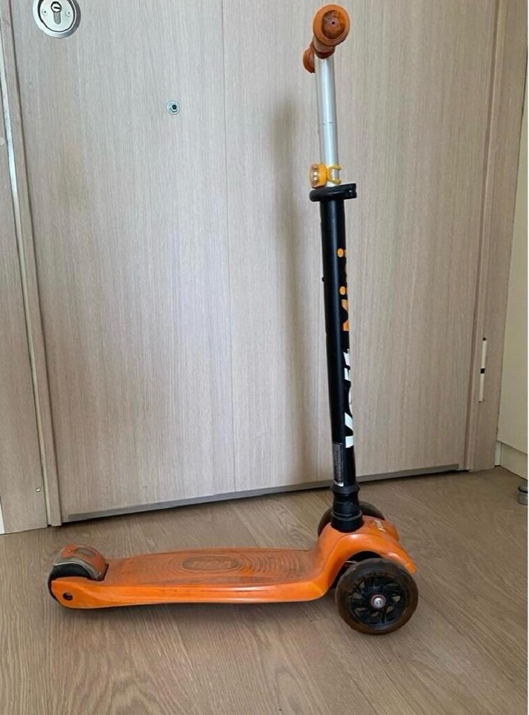 Volt Mini Scooter (Kask ve dizlik hediyesiyle) - 2