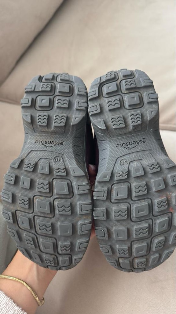 Quechua Mor Renk 30 numara bot - 2