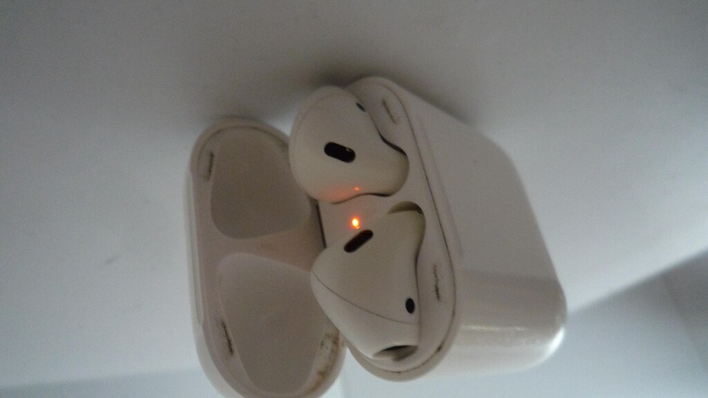 Apple AirPods 2. Nesil - 4