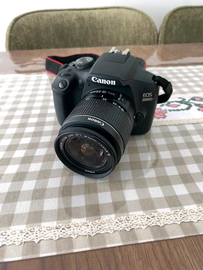 Canon EOS 2000d - 4
