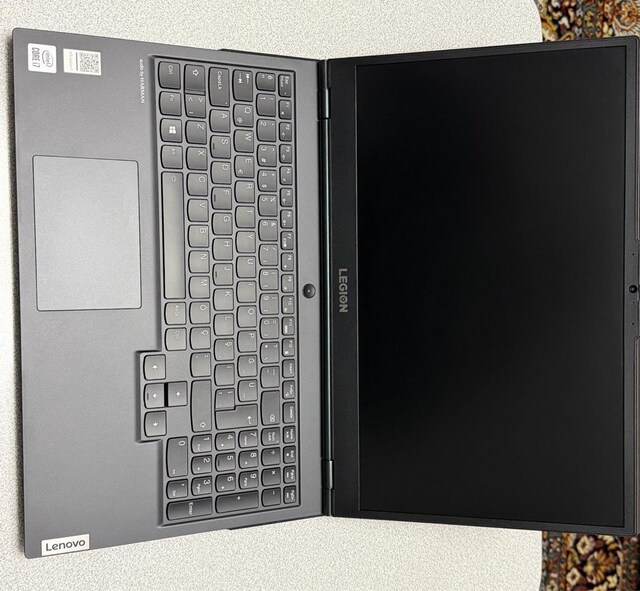 LENOVA LEVİGON 15.6 İNC 512 gb ssd 1Tb hdd İ7 oyun bilgisayarı