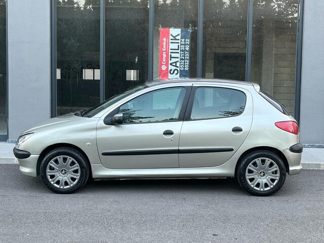 Peugeot 206+