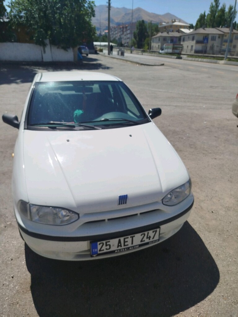 2001model fiat siena 1.2. 194000km - 4