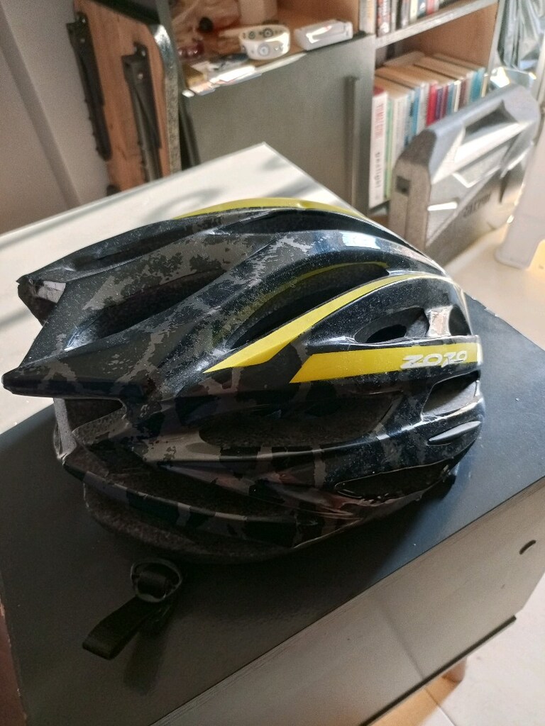 zozo kask - 3