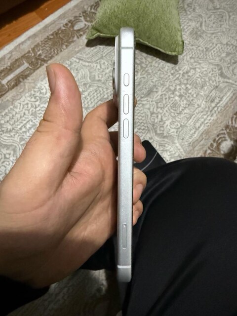 iPhone 17 pro Max YD