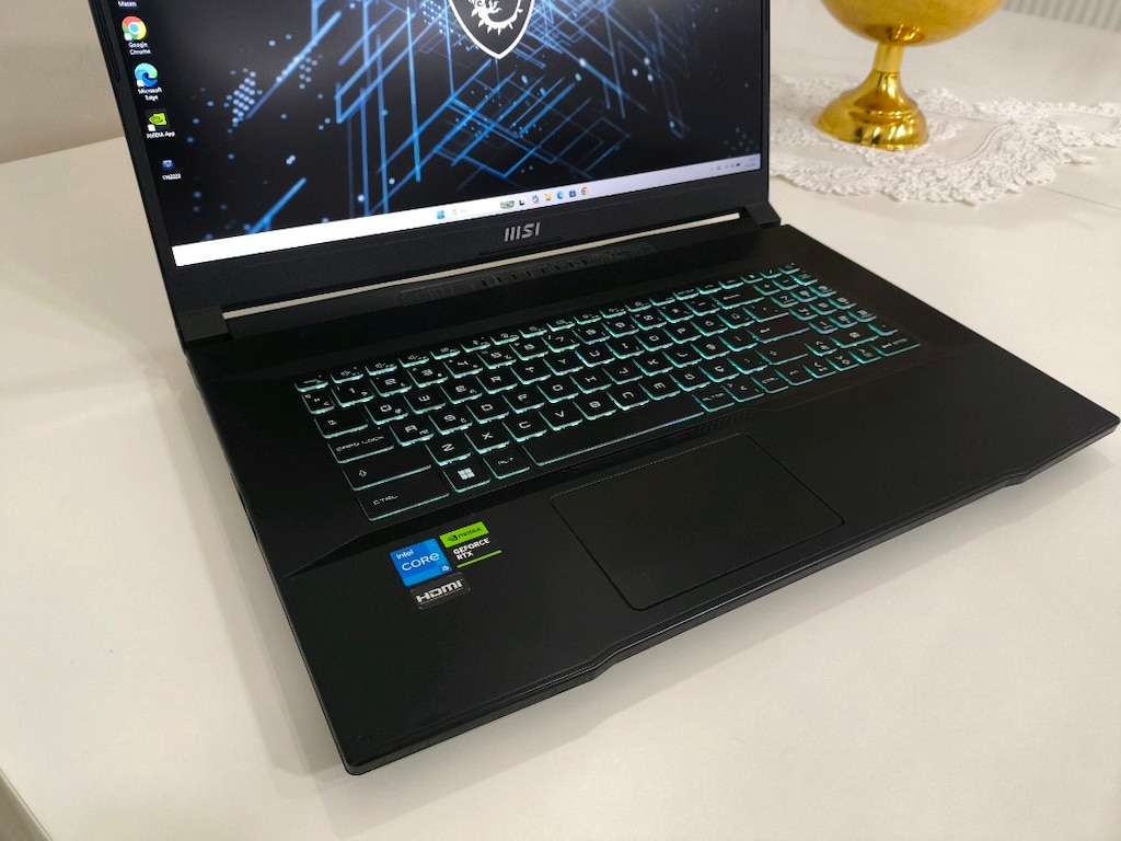 i5 11. Nesil MSI G@ming 17.3 dev ekranlı oyun canavarı laptop - 3