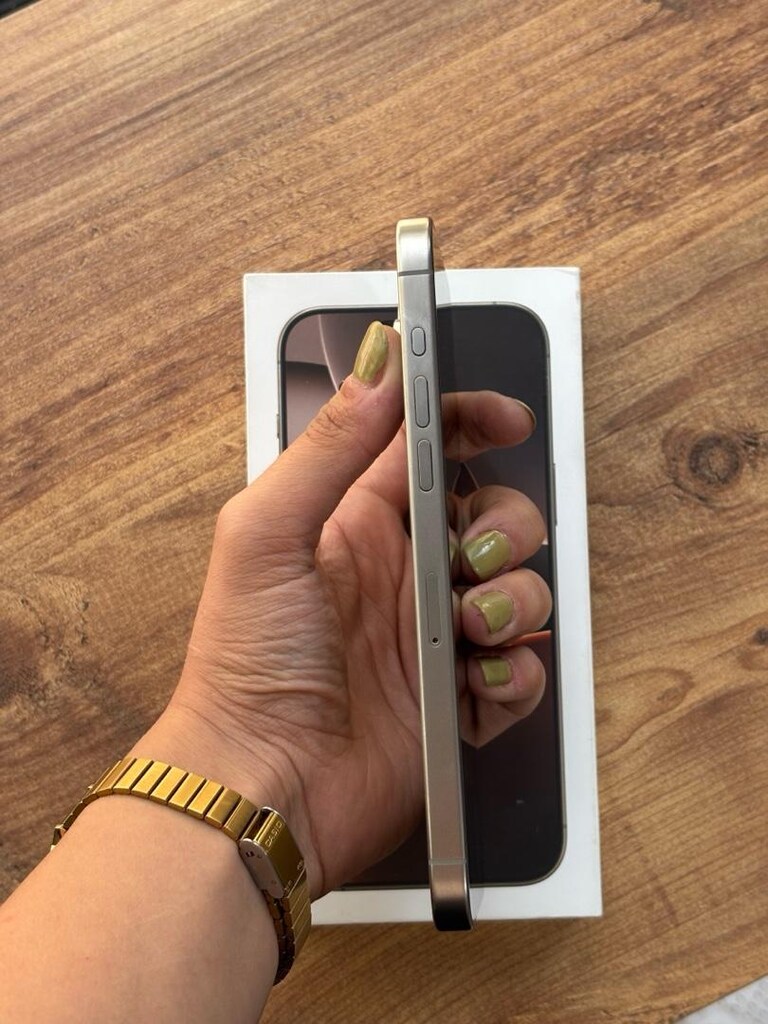 İPHONE 15 PRO MAX 256 GB PİL SAĞLIĞI 78 - 4