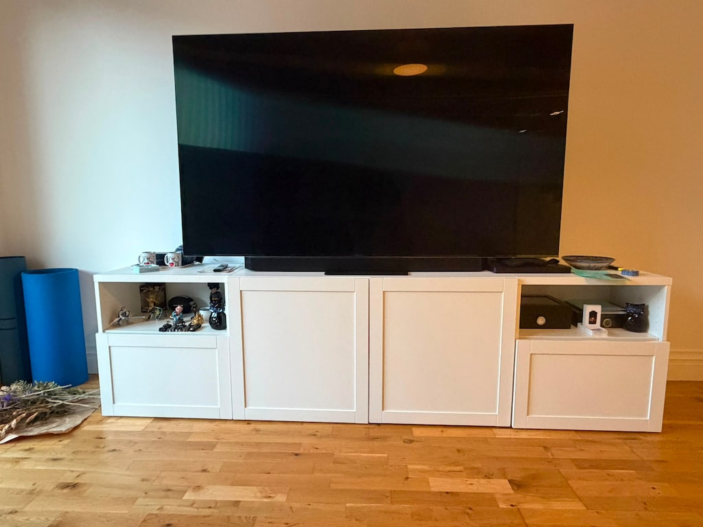 İkea Besta tv konsolu sehpası
