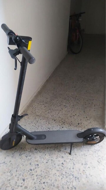 elektirikli scooter mi essential