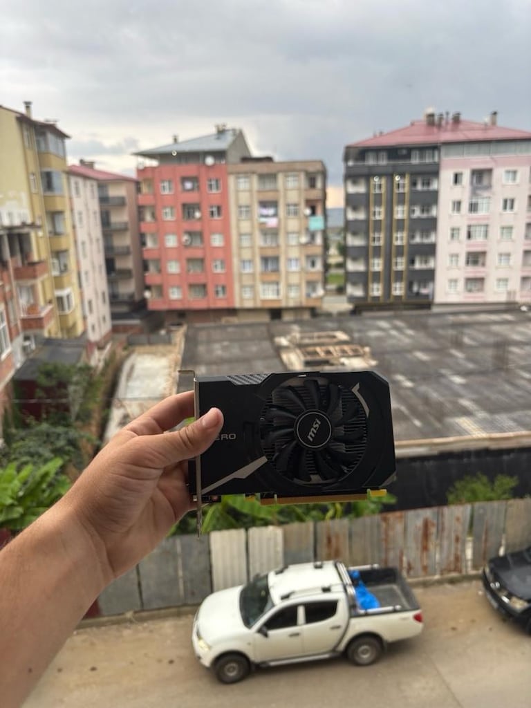 MASAÜSTÜ BİLGİSEYAR GT 1030 - 8
