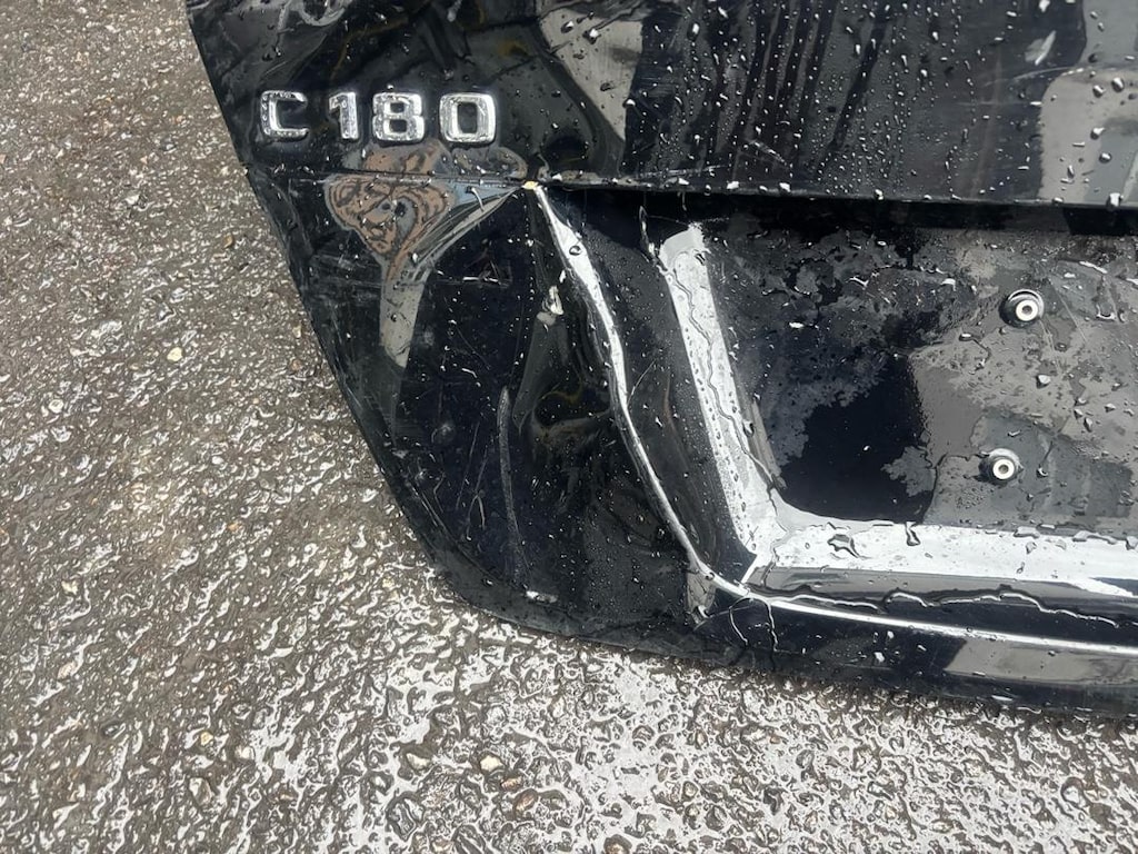 Mercedes W204 Cıkma Bagaj Kapagı - 2
