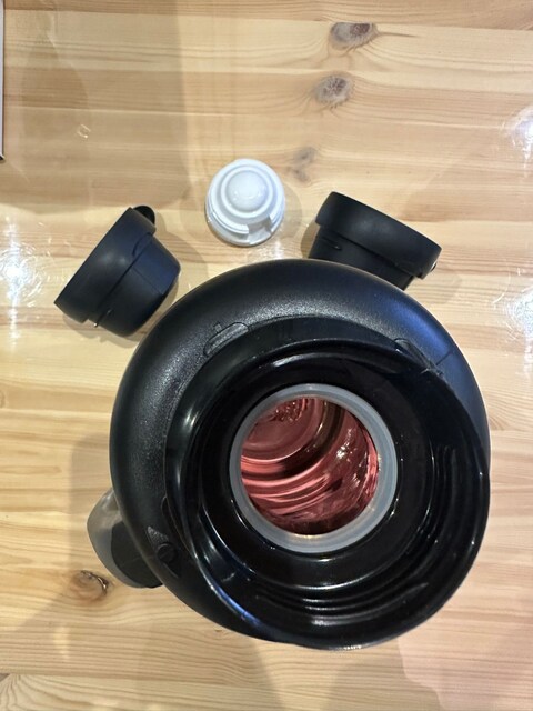 Thermos 1.8 Litre Bardak kapaklı Sıfır Termos