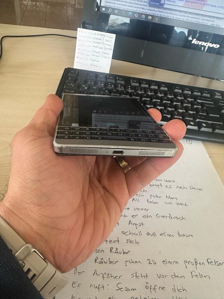 Blackberry Pasaport - 6