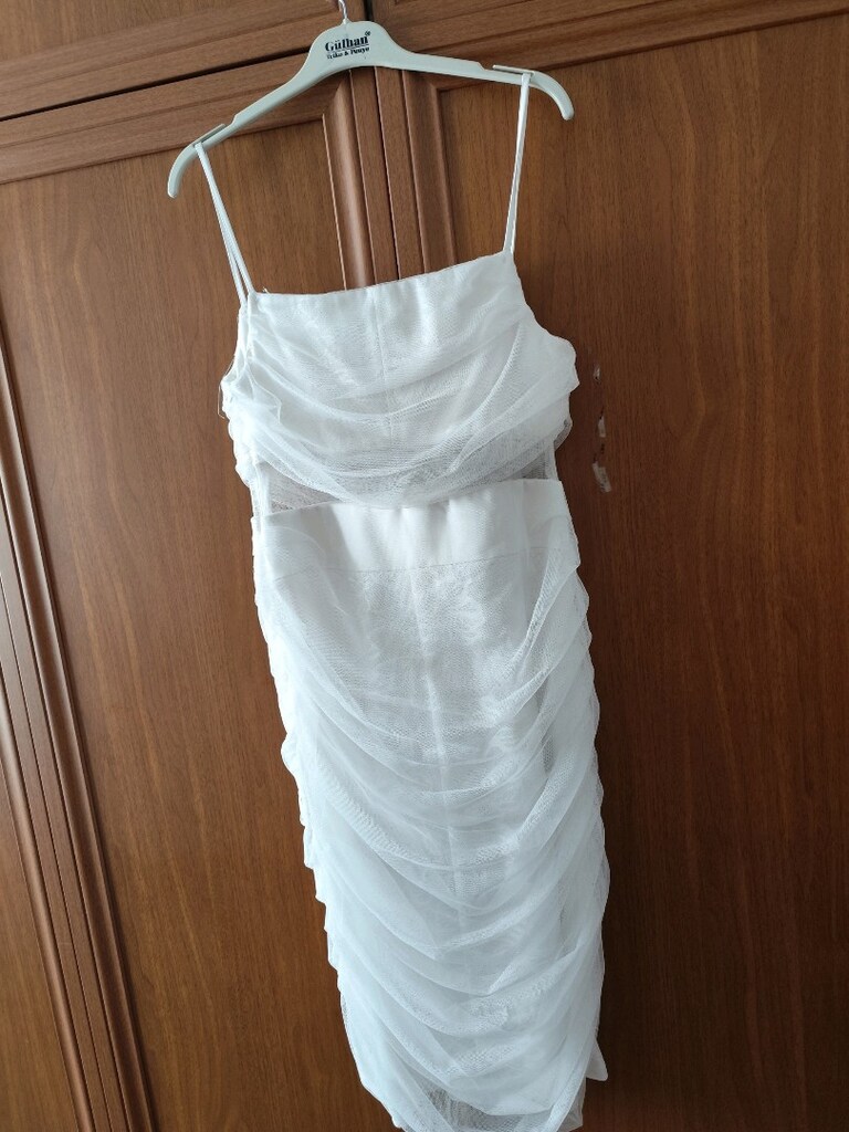 beyaz elbise
