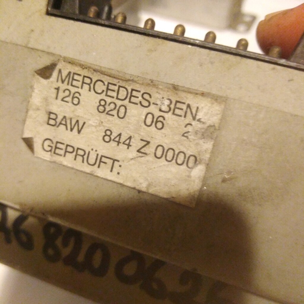 MERCEDES W126 W124 R107 ALARM UYARI KONTROL MODÜLÜ BEYİN - 2