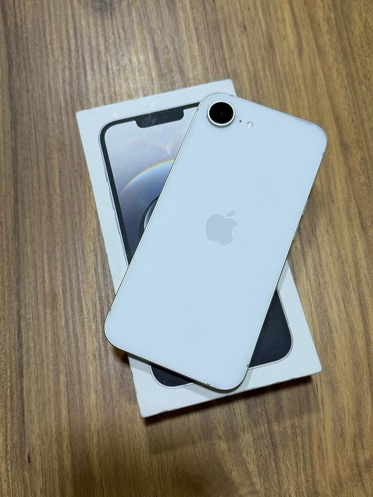 İPHONE 16E BEYAZ RENK 128 GB PİL SAĞLIĞI 100 - 2