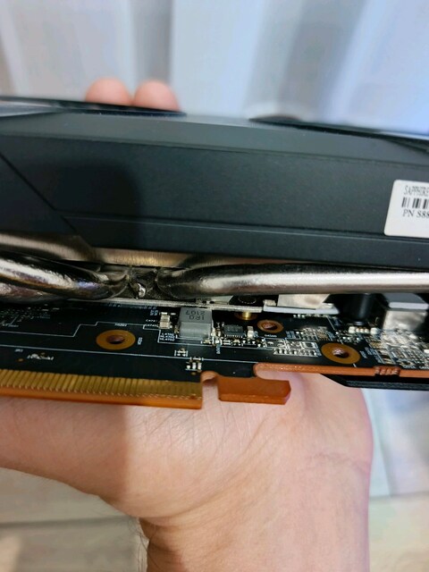 Sorunsuz, Çok Temiz Sapphire RX 6700 10GB