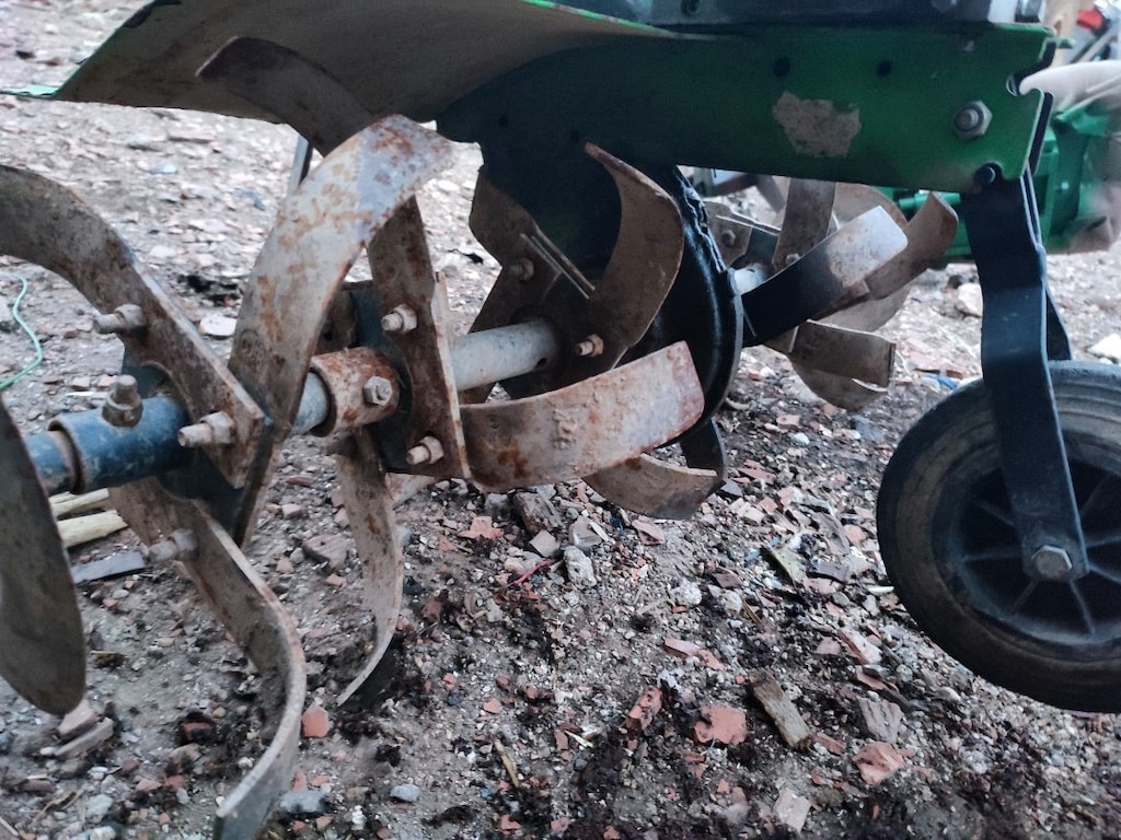 çapa makinası 5.5 HP kasnaklari eksik sağlam - 4