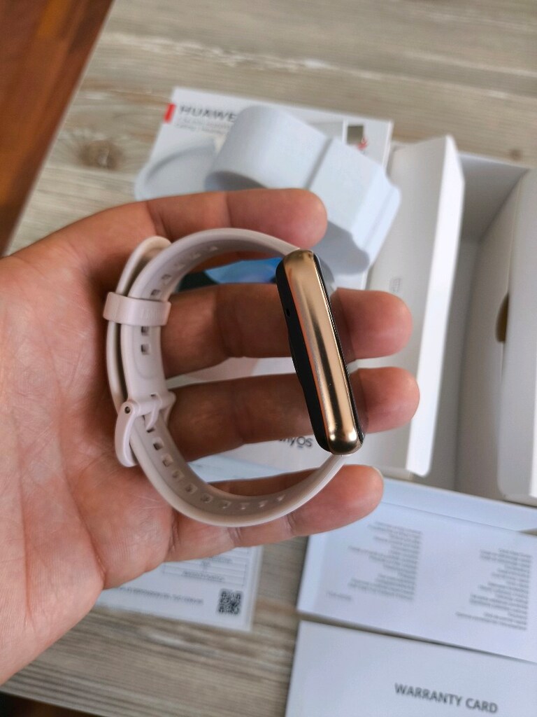 Huawei watch - 10