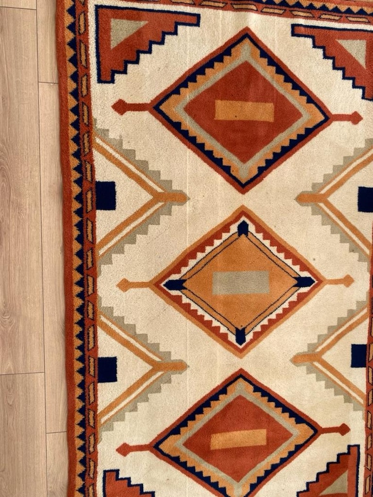 Başlık: 130×225 cm Orijinal Milas El Dokuma Yün Halı – Temiz ve Bakıml - 4