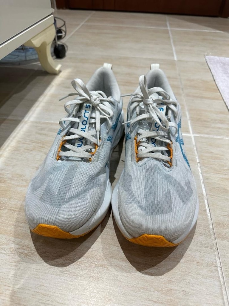 Asics Novablast 5 - 3